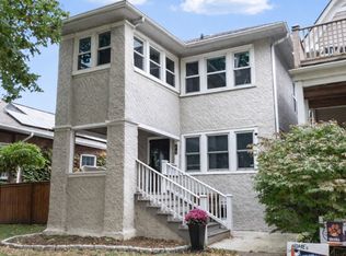 828 Wesley Ave, Oak Park, IL 60304