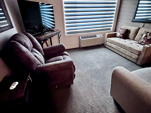 2nd image of 555 Highland Dr #210
