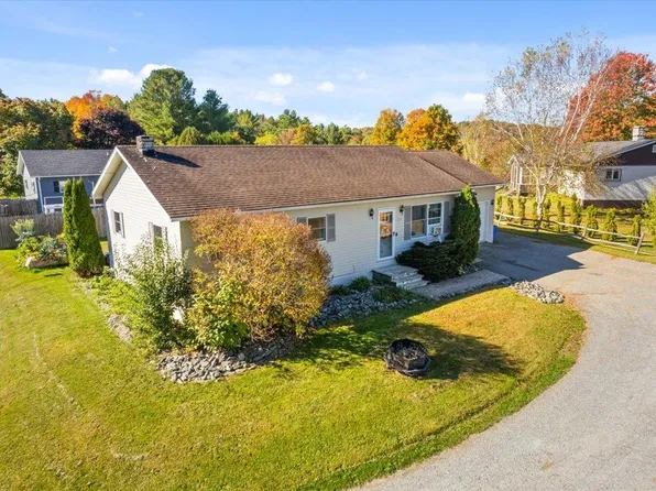 274 Scottsdale Road, Newport City, VT 05855
