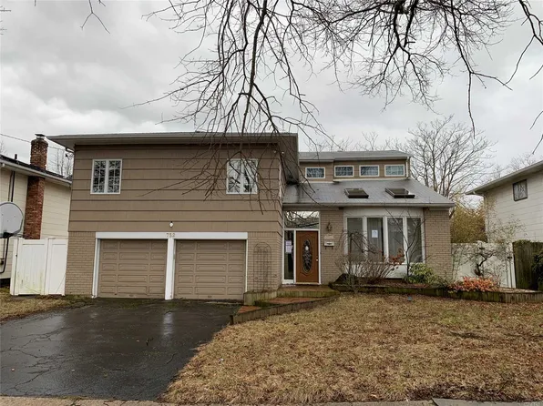 752 Marilyn Ln, Baldwin, NY 11510