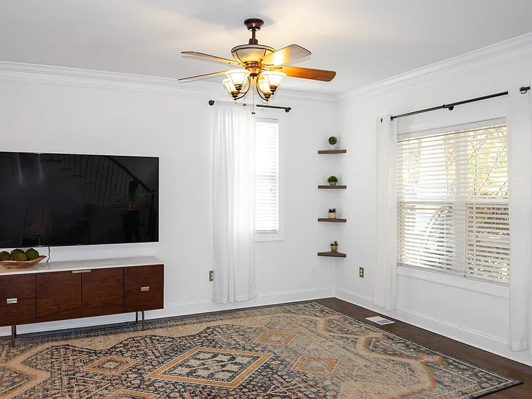 2038 East Dr — Photo 27