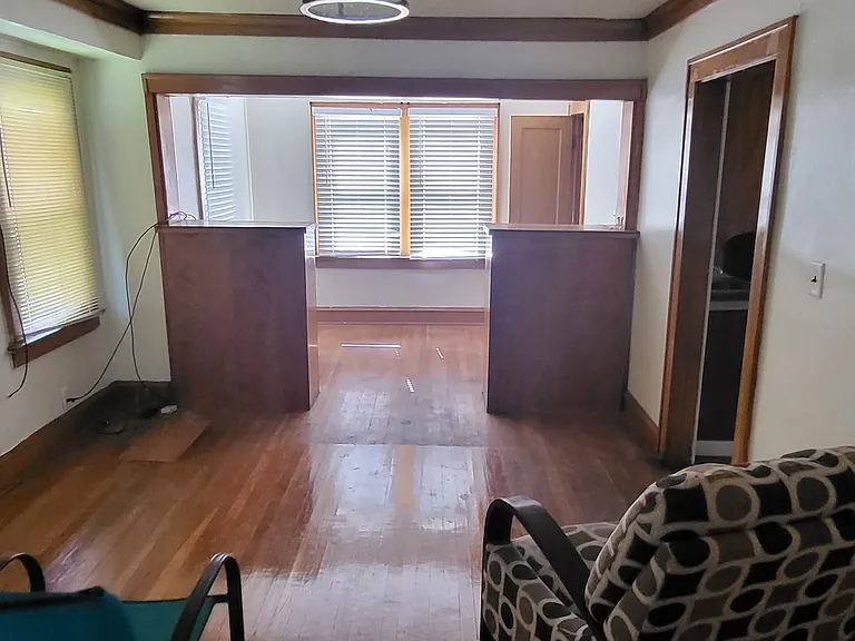 5640 Highland Ave — Photo 6