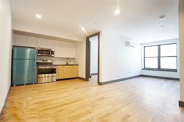 Rented by Rentall Group Inc | media 1