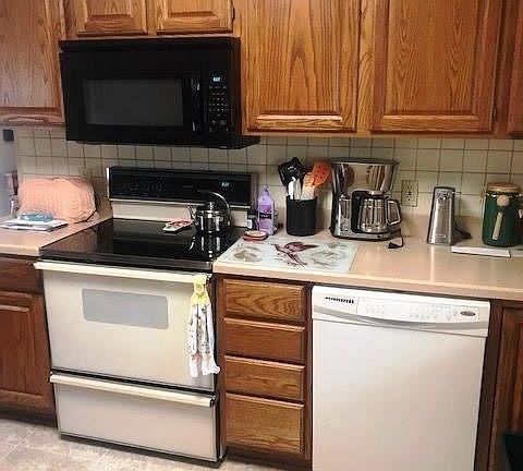 4th image of 2387 Port William Dr