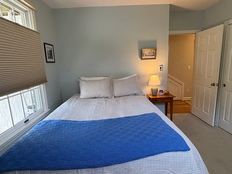 327 Shore Rd #B — Photo 19