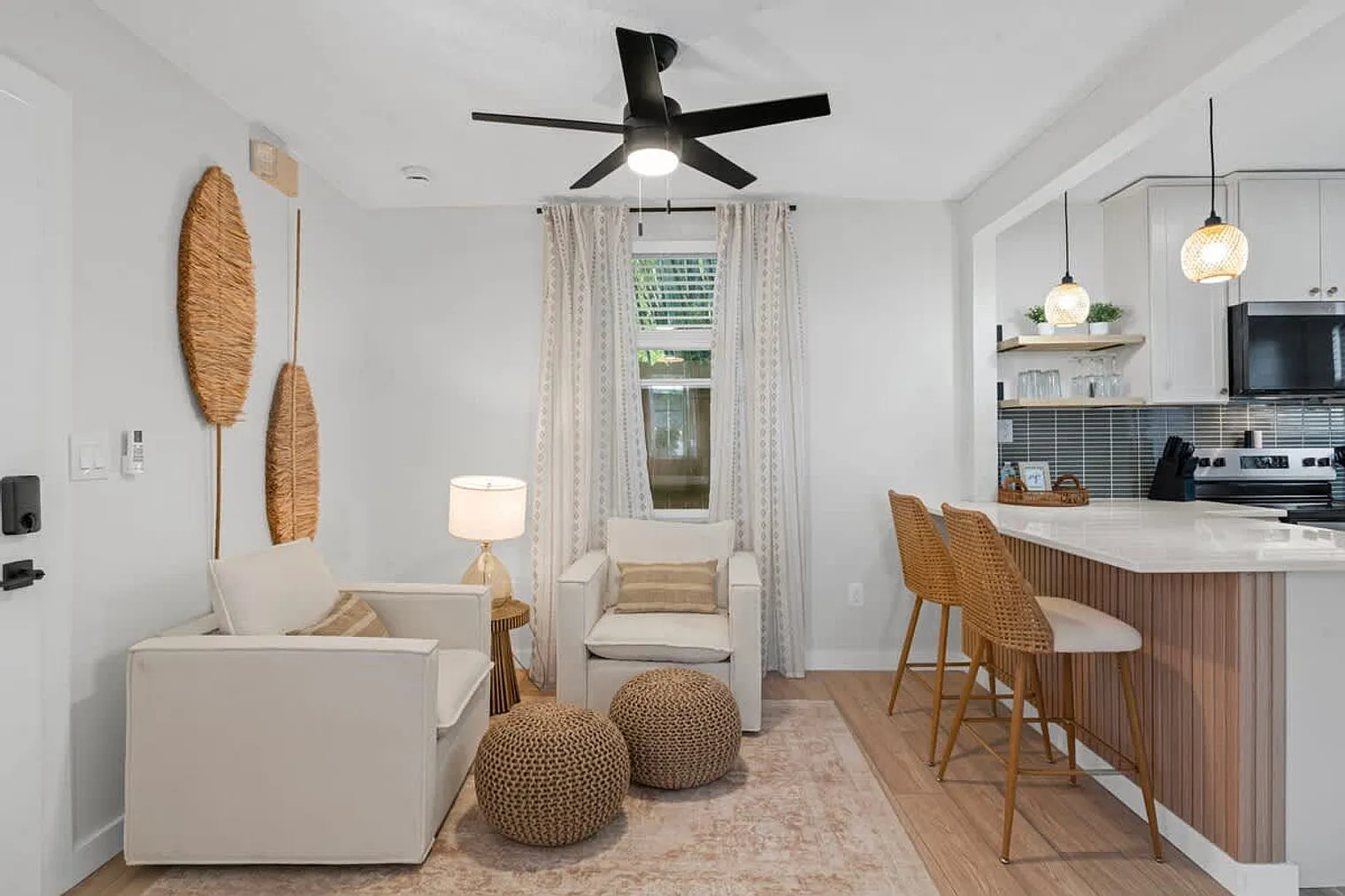 1 bed, 1.0 bath, 441 sqft, $2,105 — Photo 1