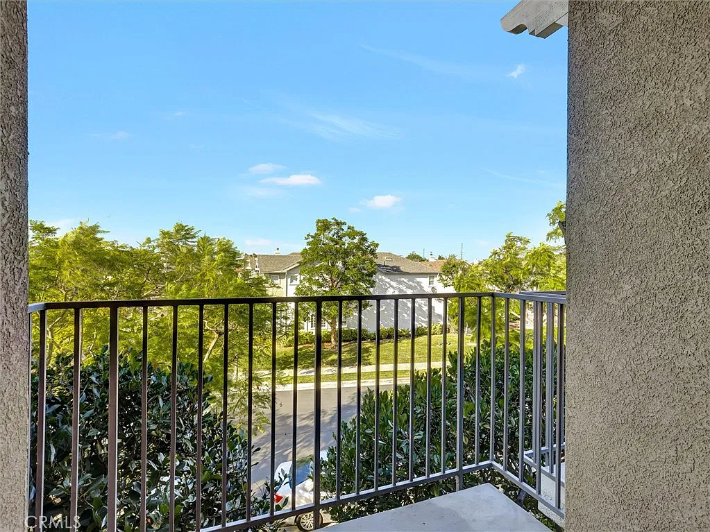2 bed, 1158 sqft, $3,500 — Photo 2