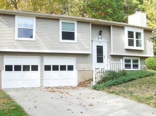 555 Roswell Farms Rd, Roswell, GA 30075