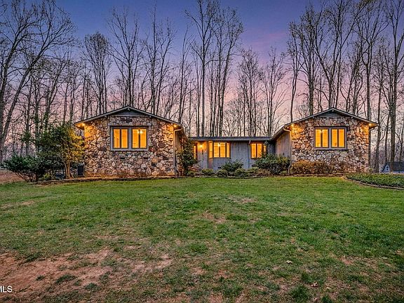2nd image of 5204 Foxfire Pl