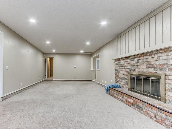 5th image of 6609 Laurel Rd