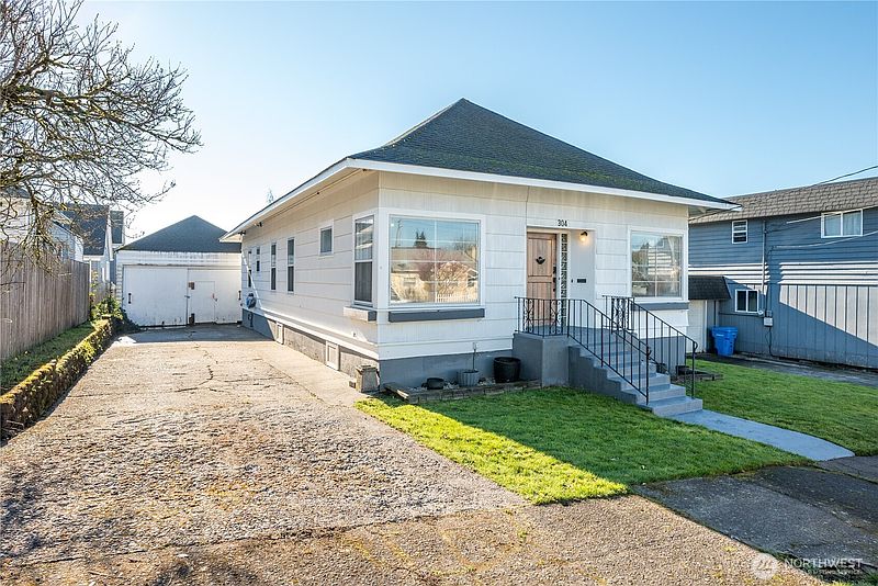3rd image of 304 Crawford Street