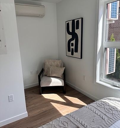 4th image of 2814 E 31st Ave #A