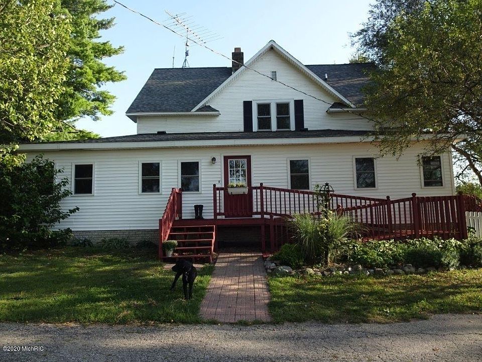 1st image of 5907 N Cypress Ave
