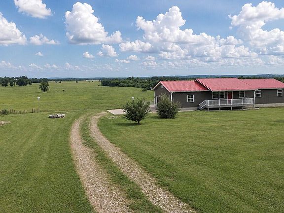 3rd image of 1738 E 400th Road