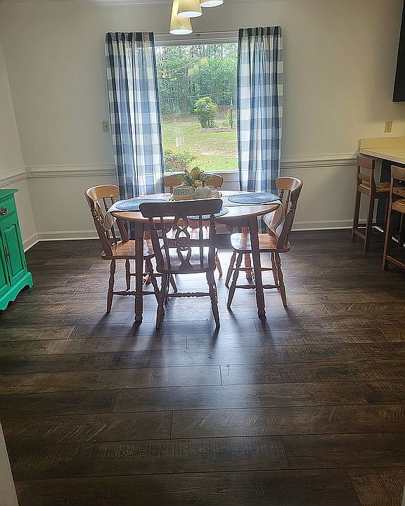 1st image of 515 Park Ave