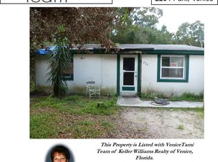 2204 Park Rd, Venice, FL 34293