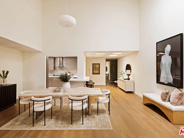 1520 S Beverly Glen Blvd APT 507, Los Angeles, CA 90024