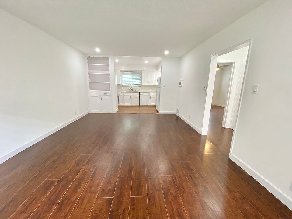 1st image of 1310 N Gardner St APT 7