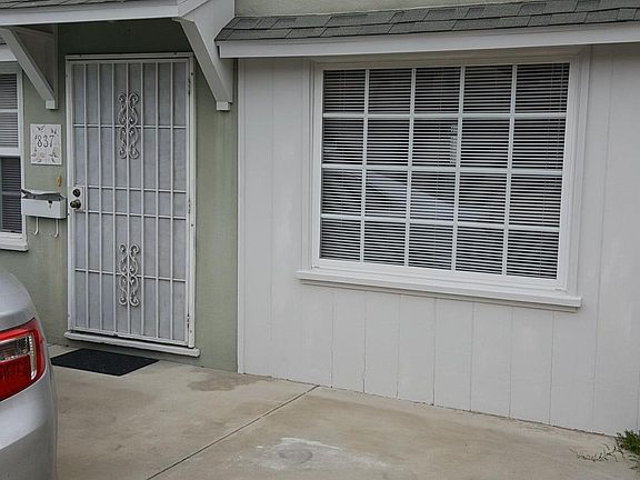 2nd image of 837 Monterey Blvd