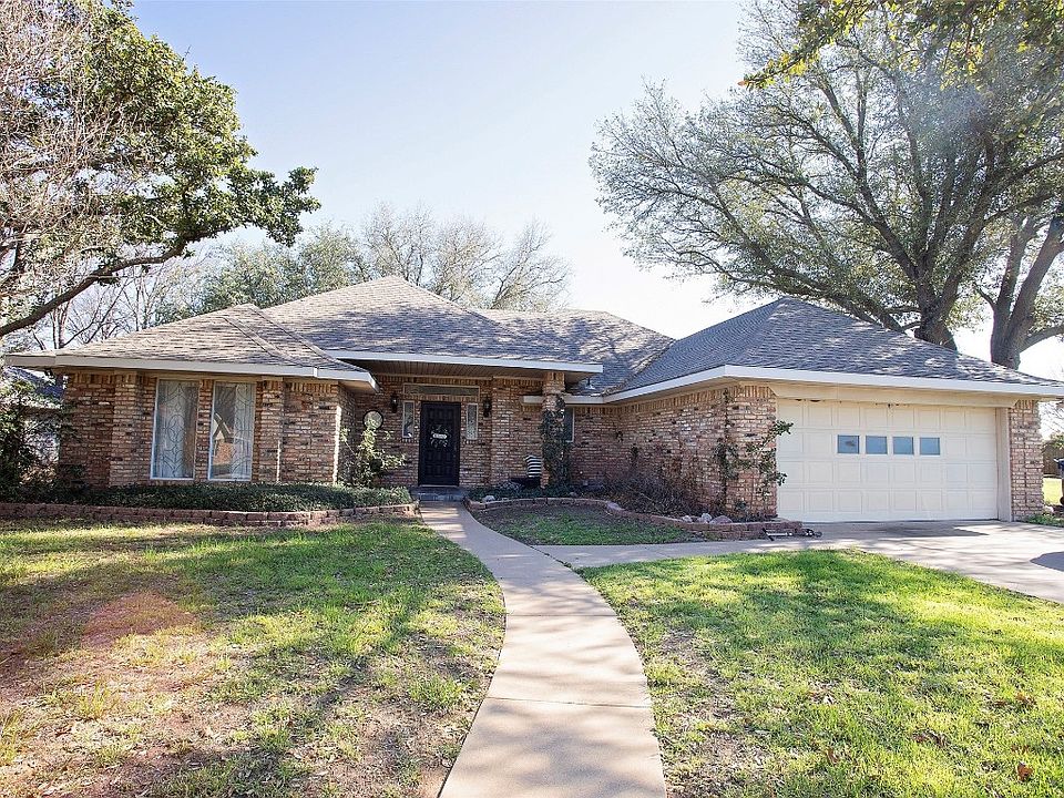 1st image of 108 Mustang Dr