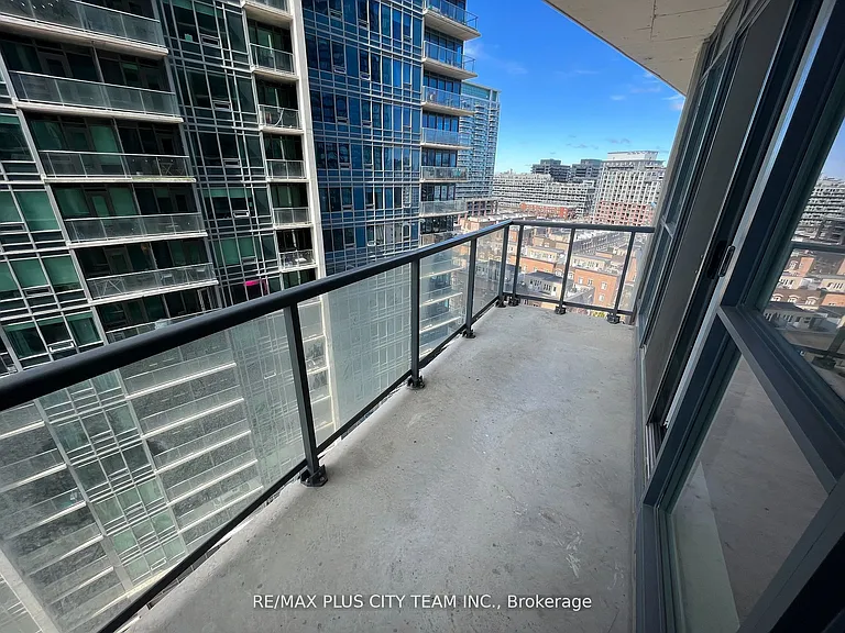 51 E Liberty St #1116 — Photo 9