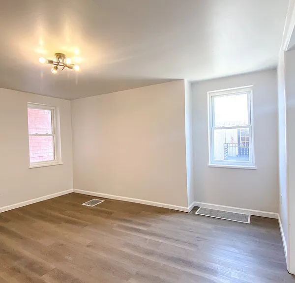 8 E Sycamore St #2 — Photo 11