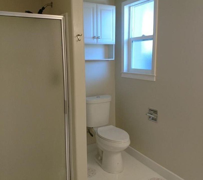 1st image of 849 W Cambridge Ave