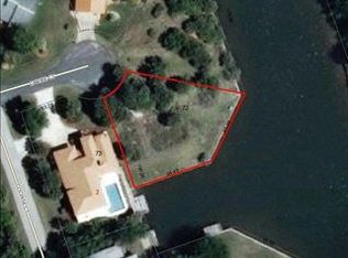 4 Caribe Ct, Palm Coast, FL 32137