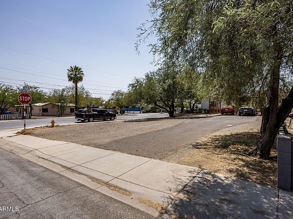 4th image of 120 E Alice Avenue #24