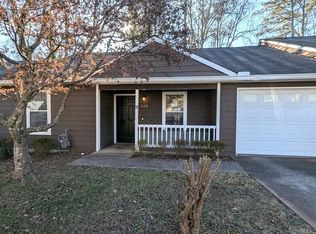 122 Oak Cir S, Stockbridge, GA 30281