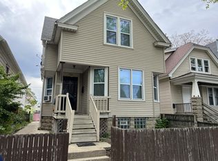 2215 S 14th St, Milwaukee, WI 53215