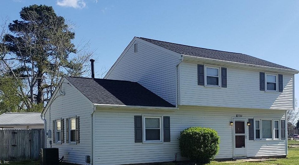2nd image of 1801 Bancroft Dr