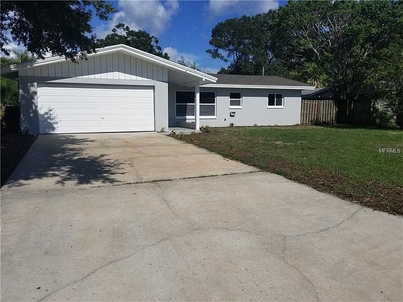 1st image of 11669 Oval Dr W