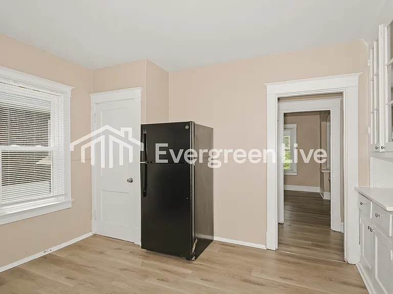 2440 Gothland Ave — Photo 8