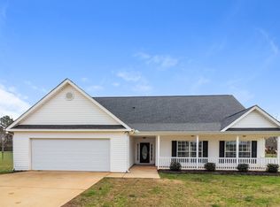 121 High Meadow Trl, Jenkinsburg, GA 30234
