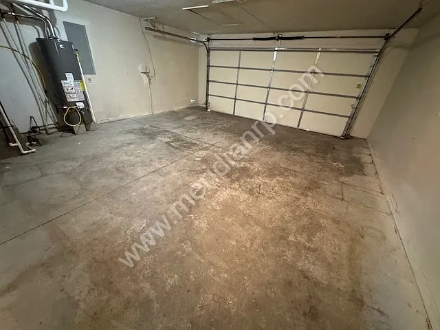 1131 E Lewis St — Photo 13