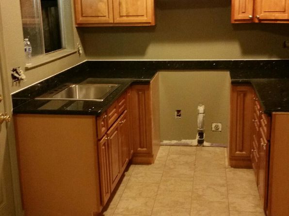 601 E 7th St APT C101