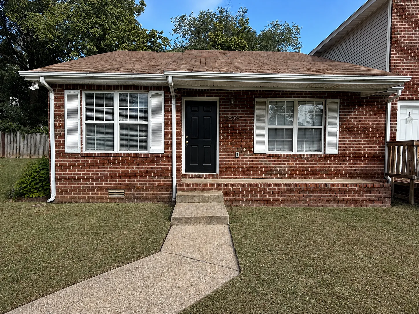 2 bed, 1087 sqft, $1,400 — Photo 1