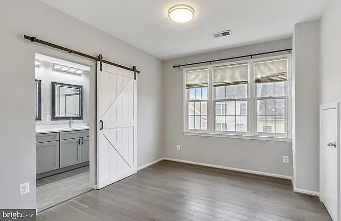214 Hart Mews — Photo 18
