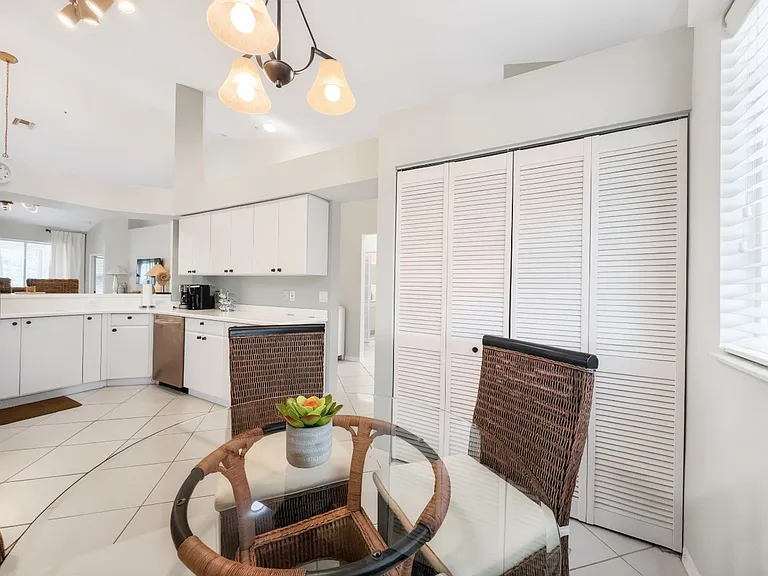 8175 Celeste Dr #1230 — Photo 16