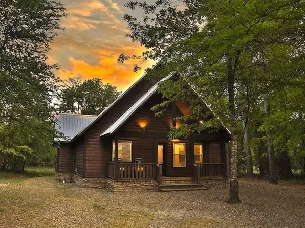 218 Timber Hill Ln, Broken Bow, OK 74728