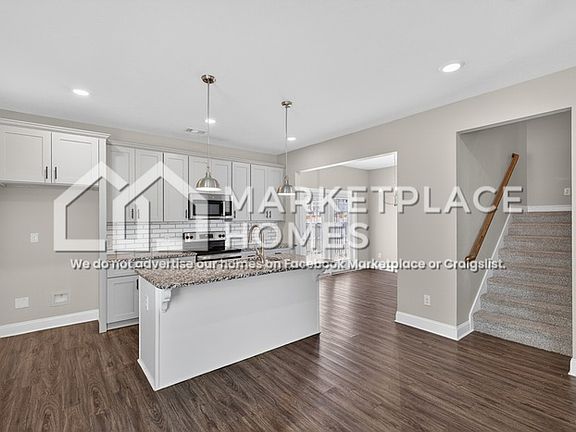 5th image of 134 Barbara St