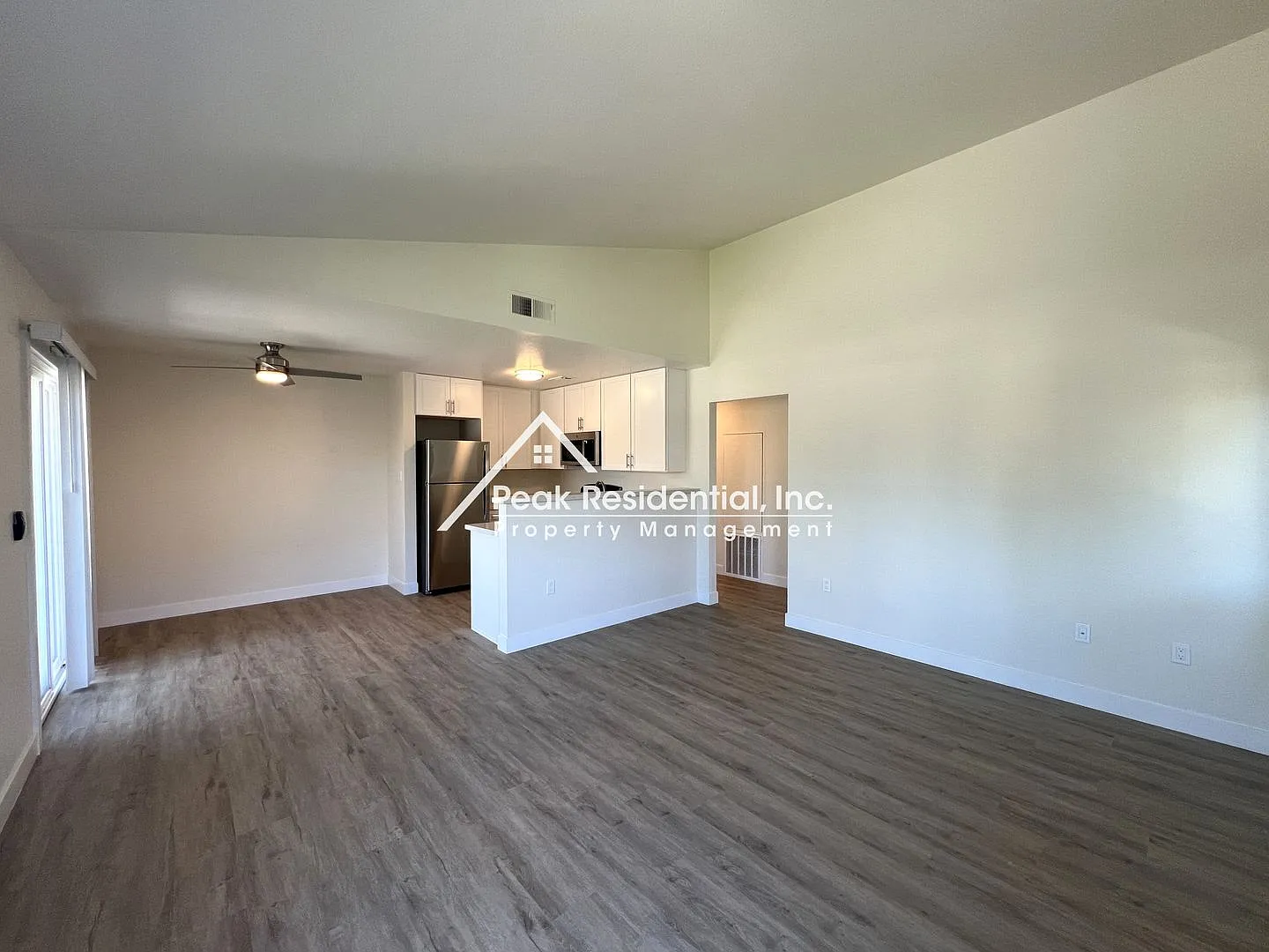 Gardenside Apartments — Photo 3