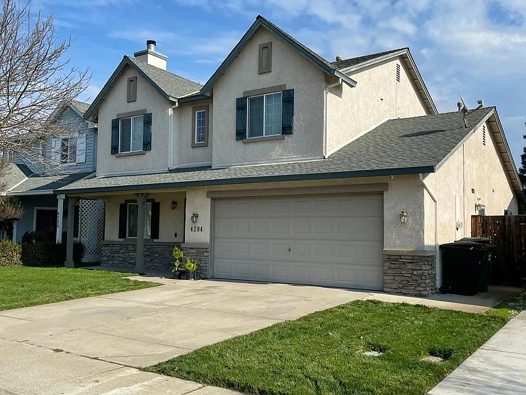 4204 Evolution Way — Photo 1