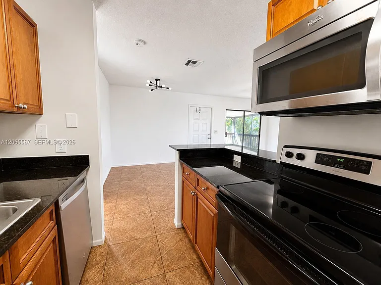 28 Crossings Cir #E — Photo 3
