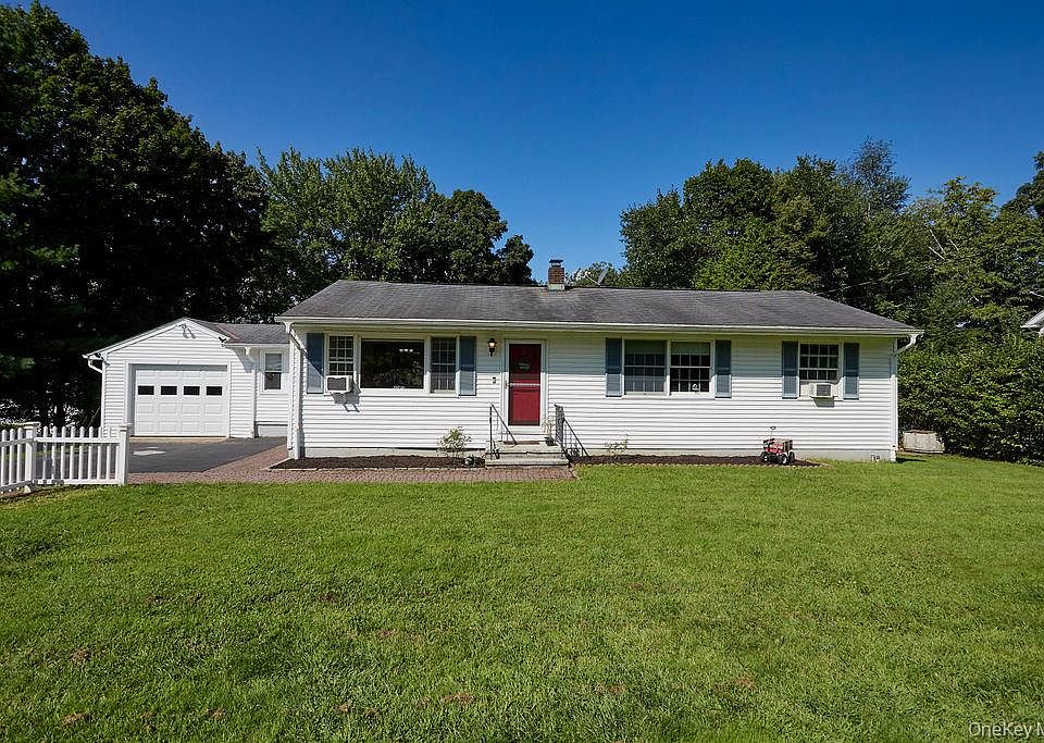 1st image of 7 Pine Road