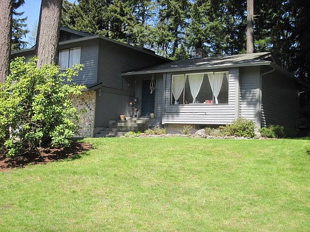 1st image of 2830 NE Fernwood Ct