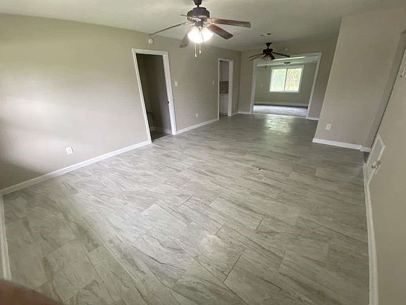 3rd image of 5251 Perry St