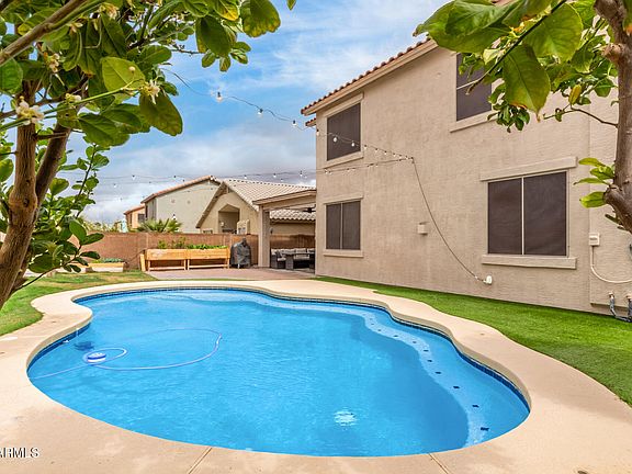 3rd image of 21622 N BACKUS Drive