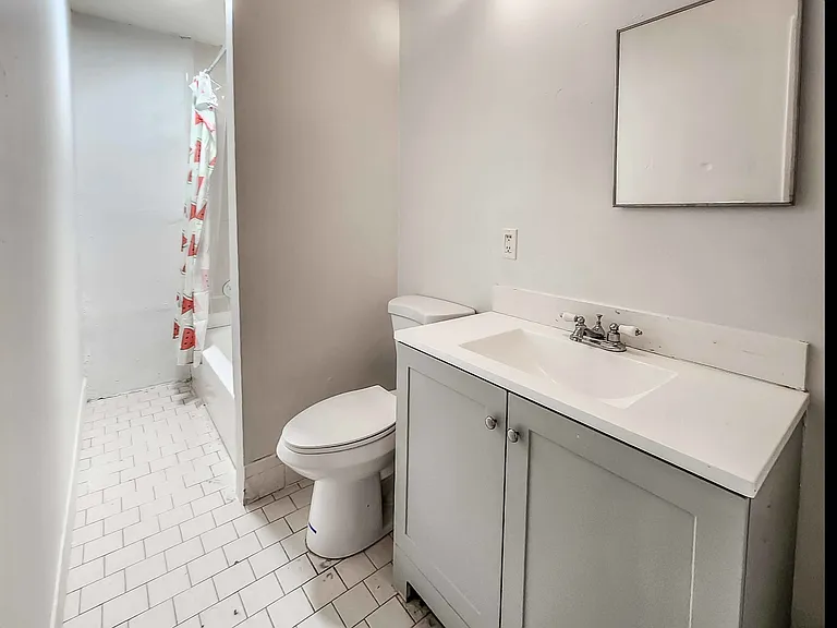 76 SW 8th Ave #MM — Photo 11